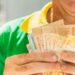 1ª parcela do 13º do INSS começa nesta quarta (24); veja o calendário e o valor